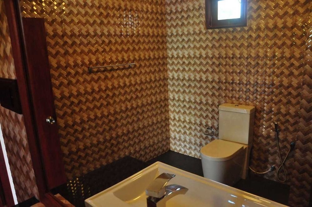 Asantha Guest House Унаватуна Екстериор снимка