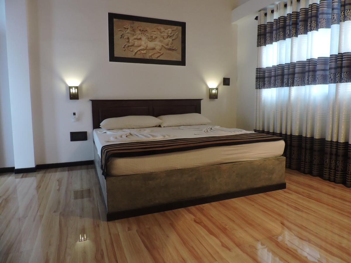 Asantha Guest House Унаватуна Екстериор снимка