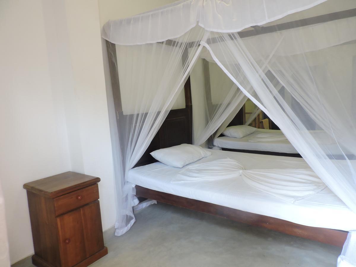 Asantha Guest House Унаватуна Екстериор снимка