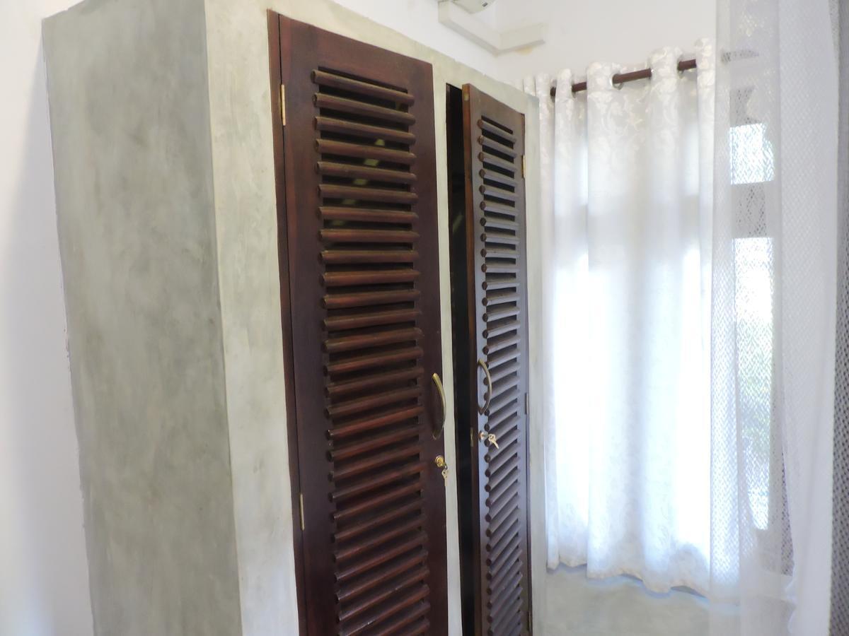 Asantha Guest House Унаватуна Екстериор снимка