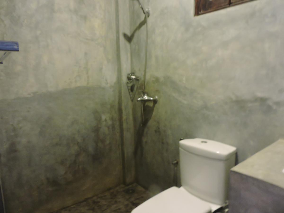 Asantha Guest House Унаватуна Екстериор снимка