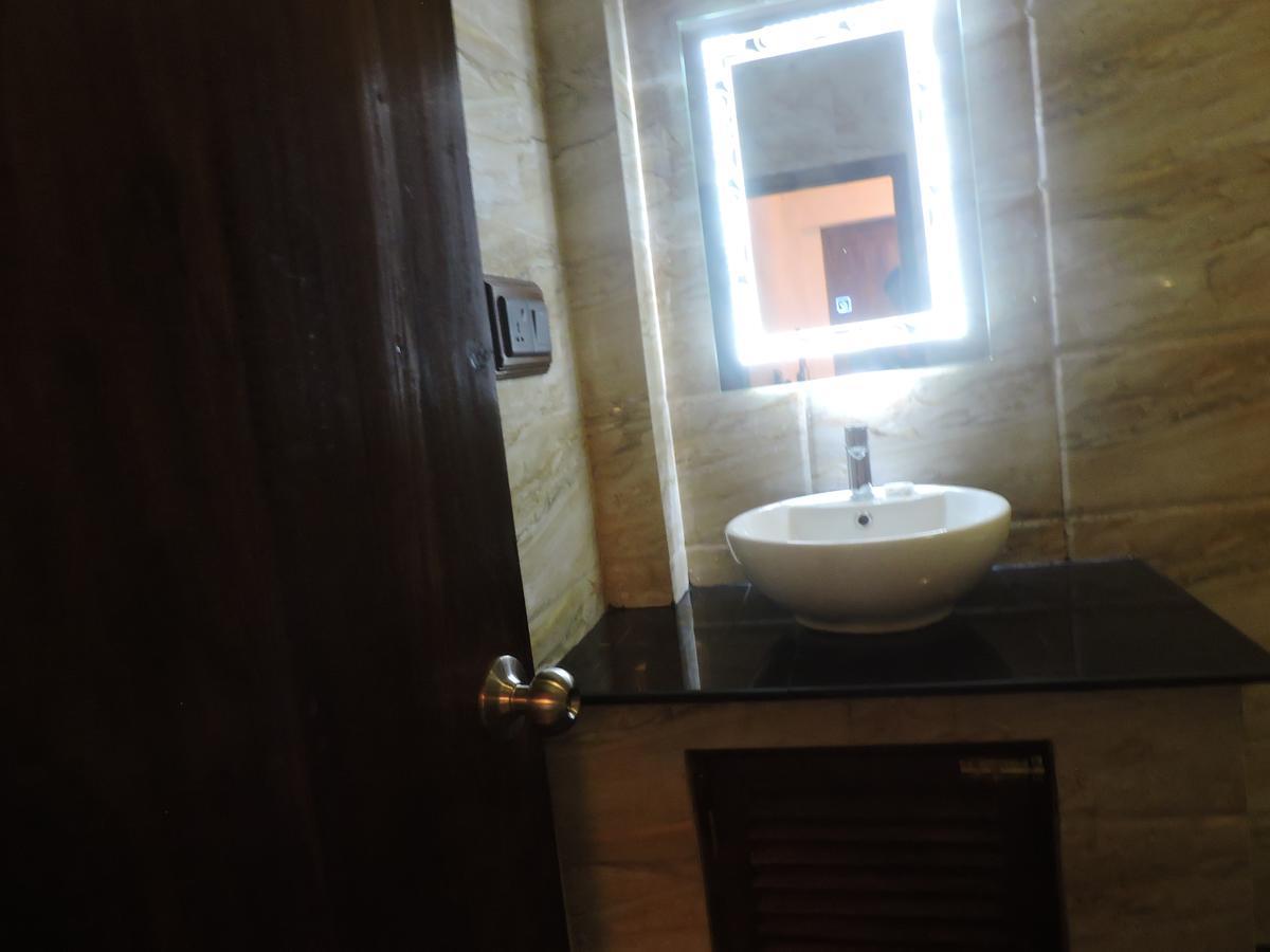 Asantha Guest House Унаватуна Екстериор снимка